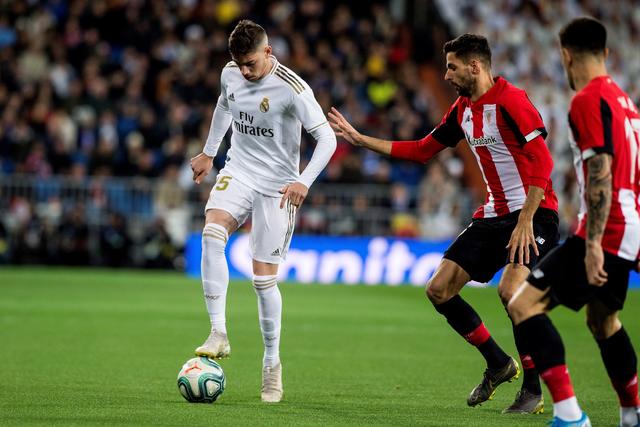 姆巴佩弟弟晒一家四口合照庆祝圣诞节